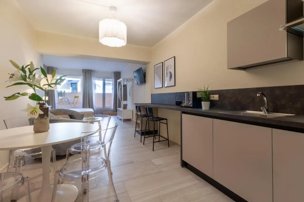 Studio Apartments Boutique Al Bastione Di Κάλιαρι